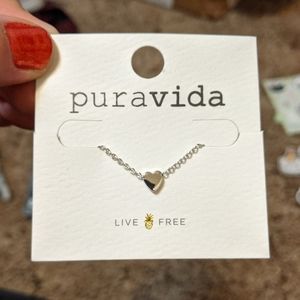 Pura Vida silver floating heart choker necklace